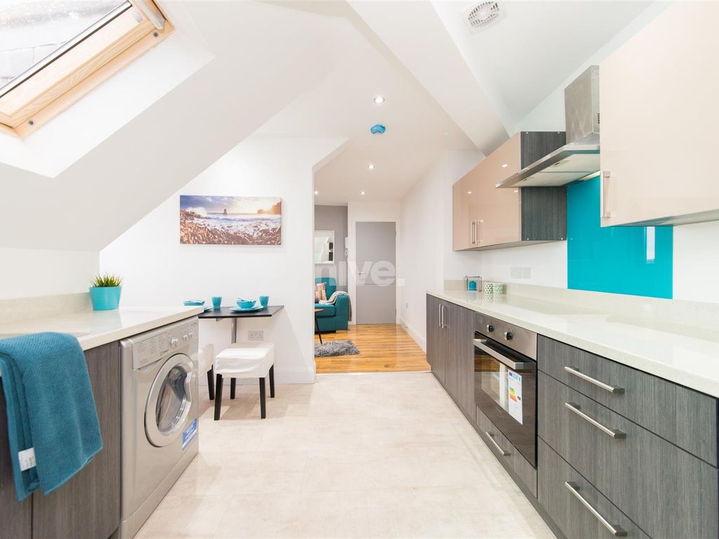 1 bed flat to rent in Fern Apartments, Osborne Road, Jesmond NE2, £800