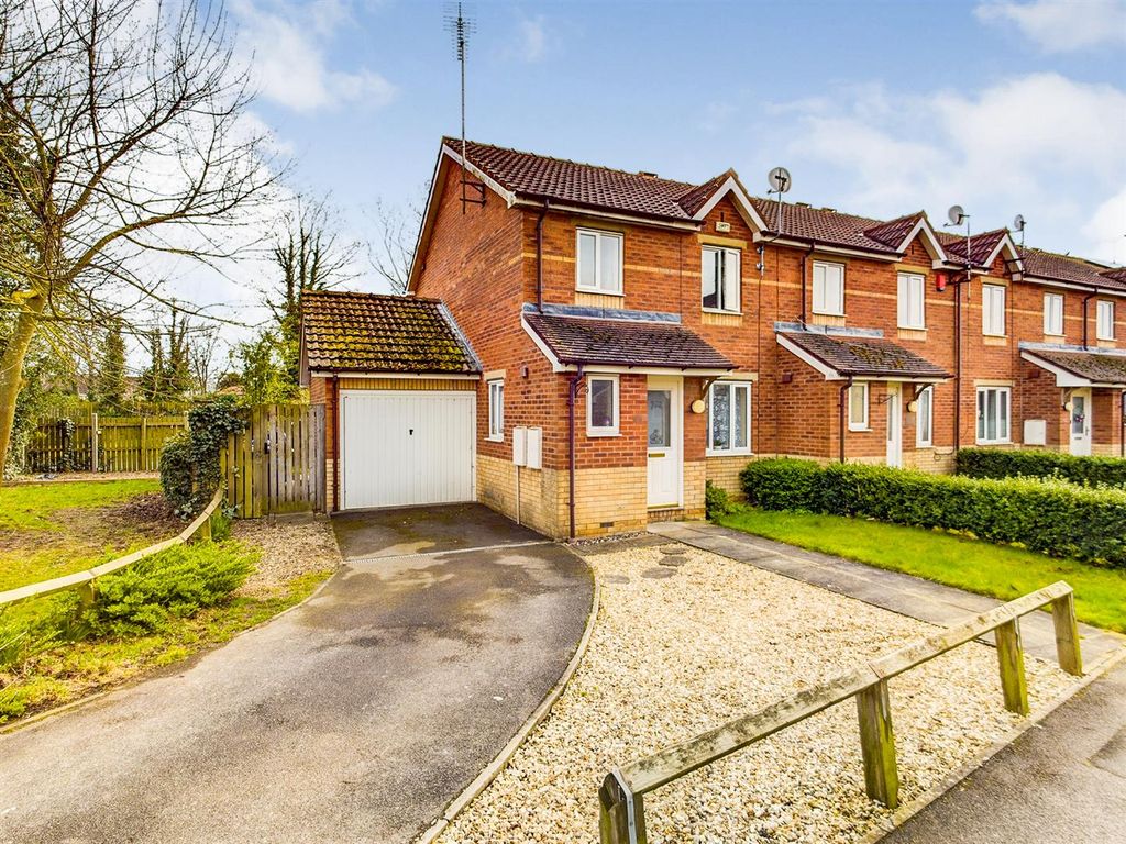 3 bed semidetached house for sale in Fawcett Gardens, Driffield YO25