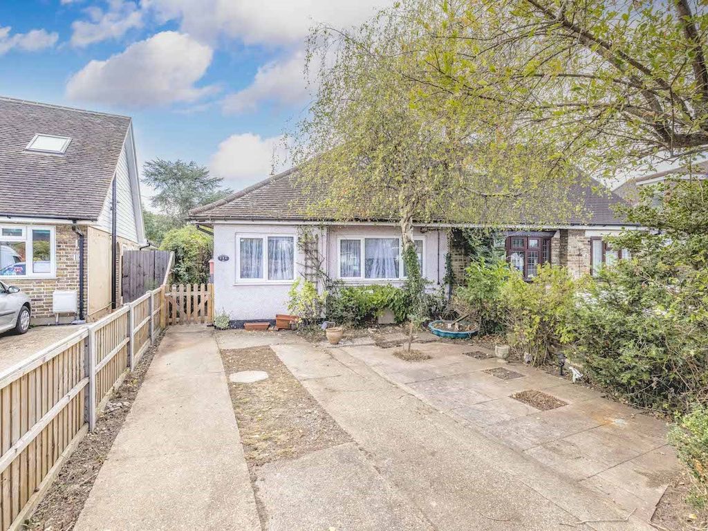 Stonecroft Avenue, Iver SL0  