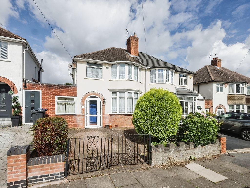 3 bed semidetached house for sale in Willclare Road, Birmingham B26, £