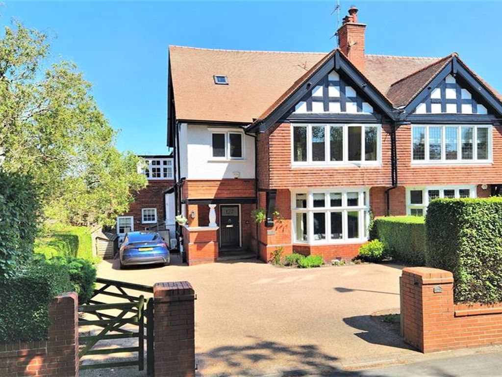 5 bed semidetached house for sale in Walton Road, Stockton Heath