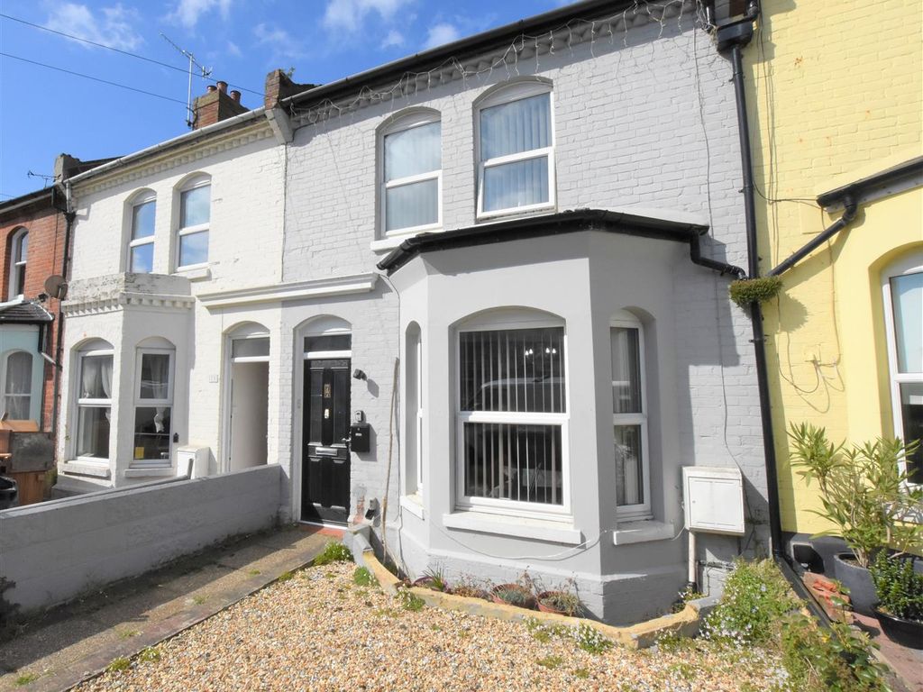 3 bed terraced house for sale in Windsor Road, BexhillOnSea TN39 Zoopla