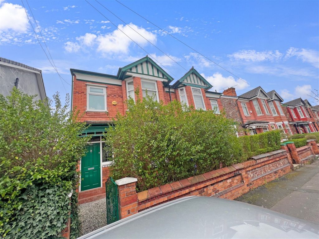 3 bed semidetached house for sale in Turnbull Road, Longsight