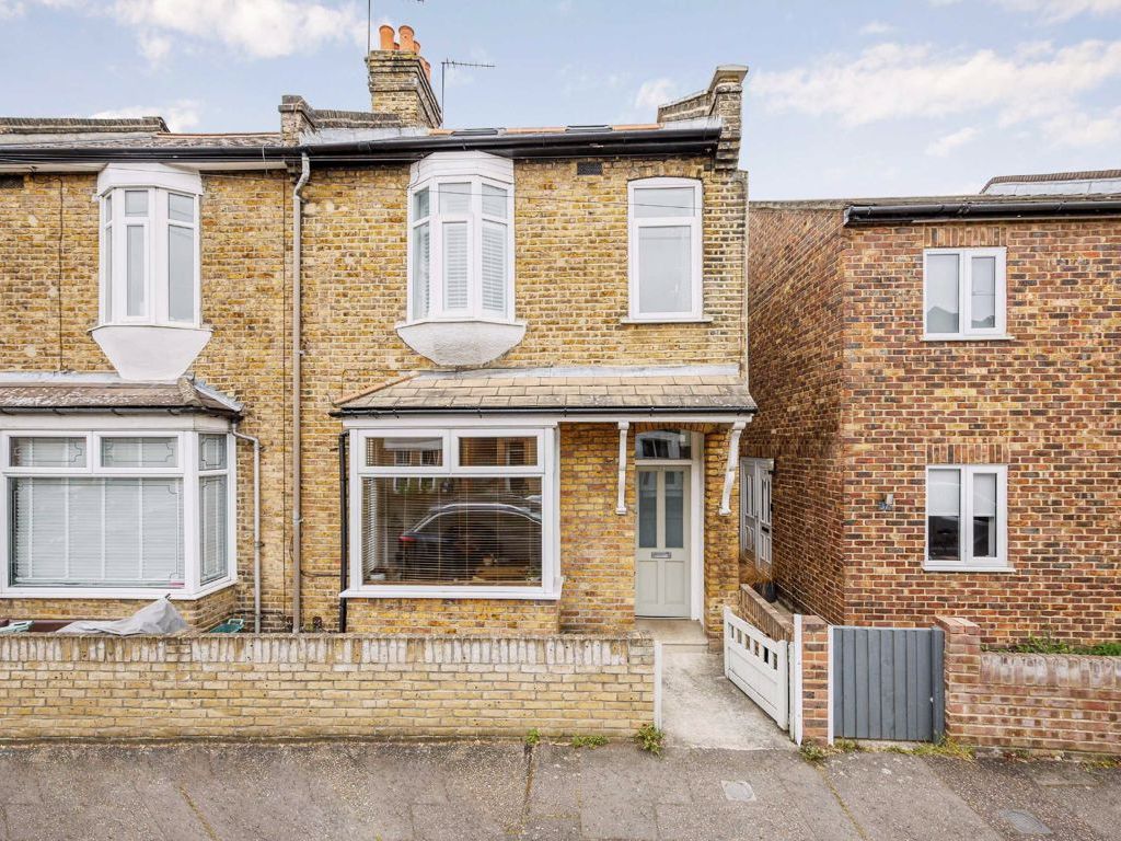 3 bed semidetached house for sale in Brook Road South, Brentford TW8