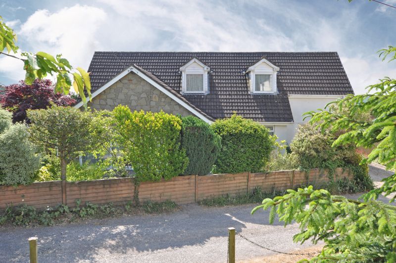 4 bed detached house for sale in Spacious House, Tram Lane, Llanfrechfa