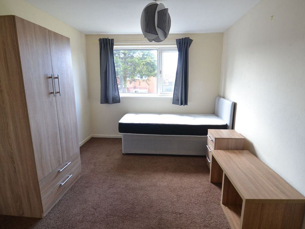 3 bed terraced house to rent in Star Close, Walsall WS2 Zoopla