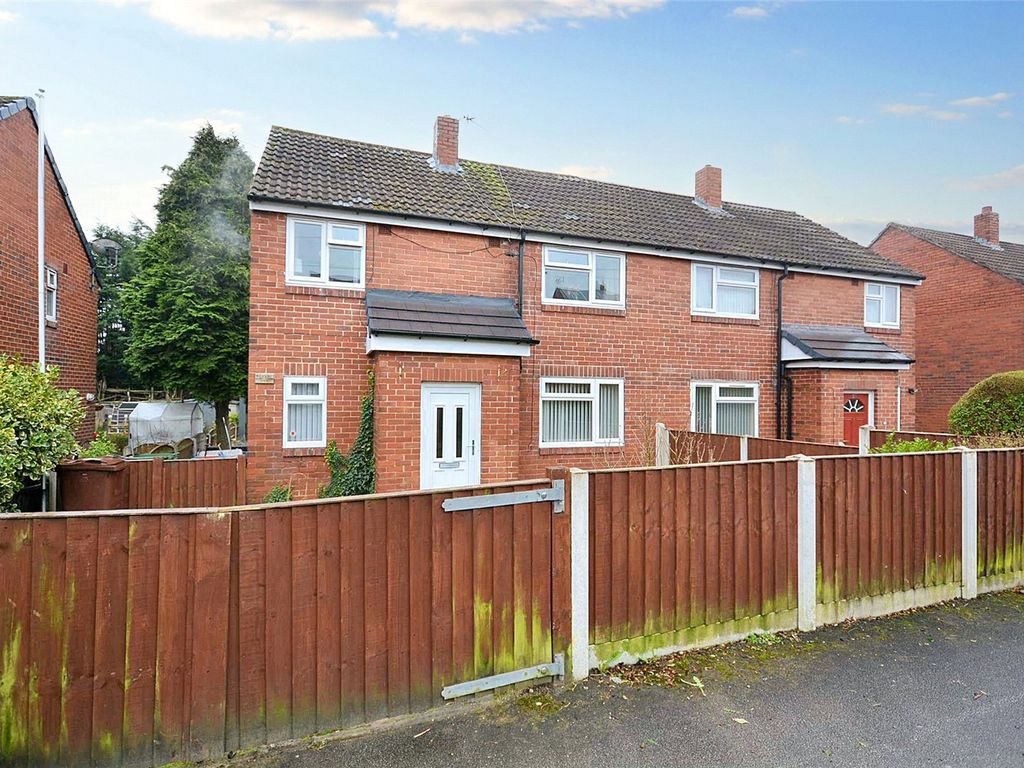 3 bed semidetached house for sale in Manor Crescent, Rothwell, Leeds
