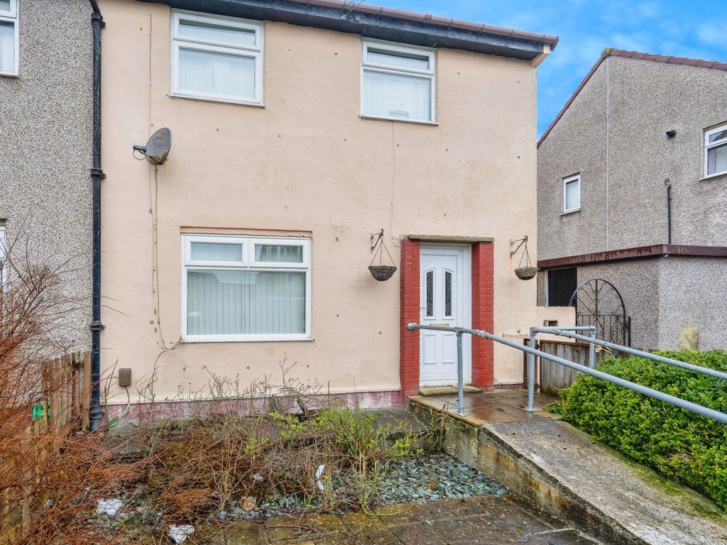 2 bed semidetached house for sale in Sturton Lane, Halifax, West