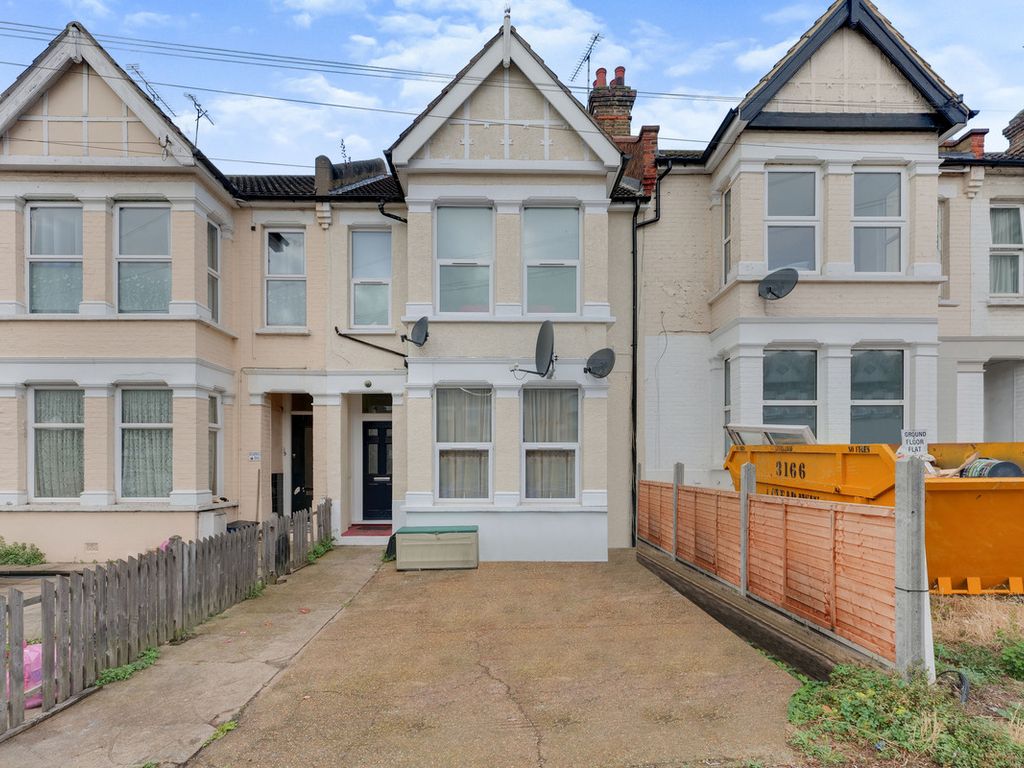 2 bed flat for sale in Cheltenham Road, SouthendOnSea SS1 Zoopla