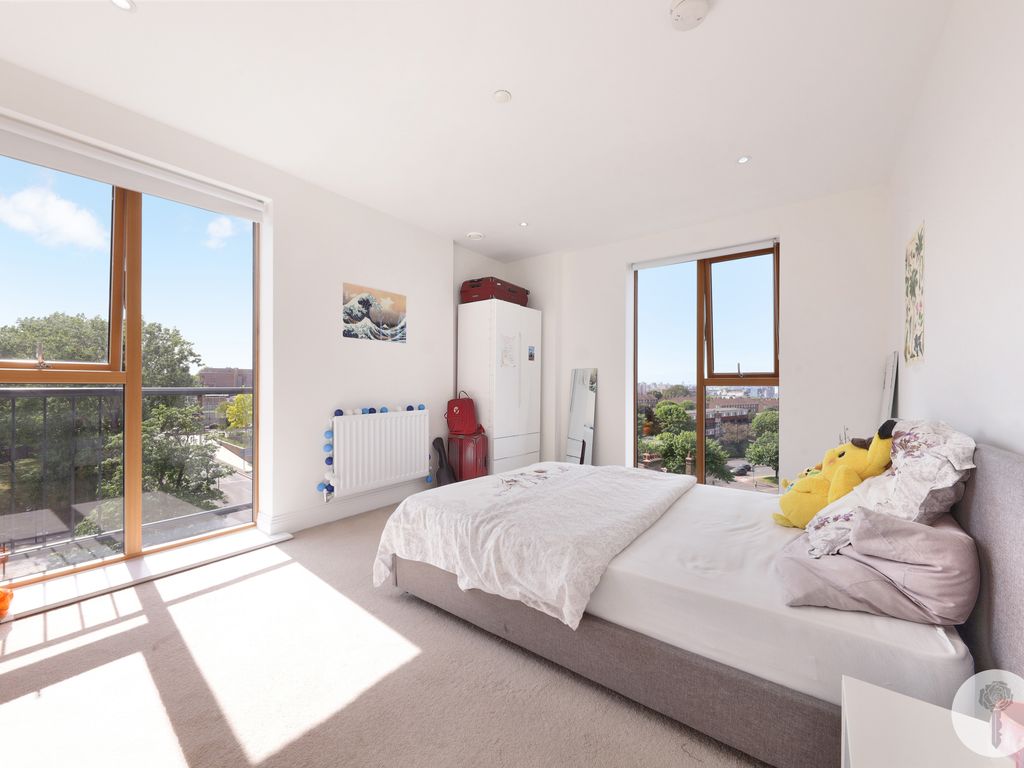 3 bed flat for sale in Weston Point, Woolwich SE18 Zoopla