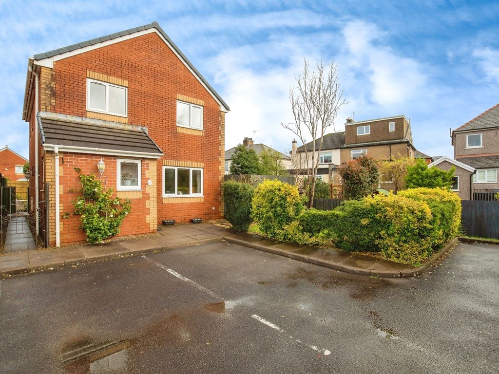 3 bed detached house for sale in Nant Y Fedw, Heath, Cardiff CF14, £