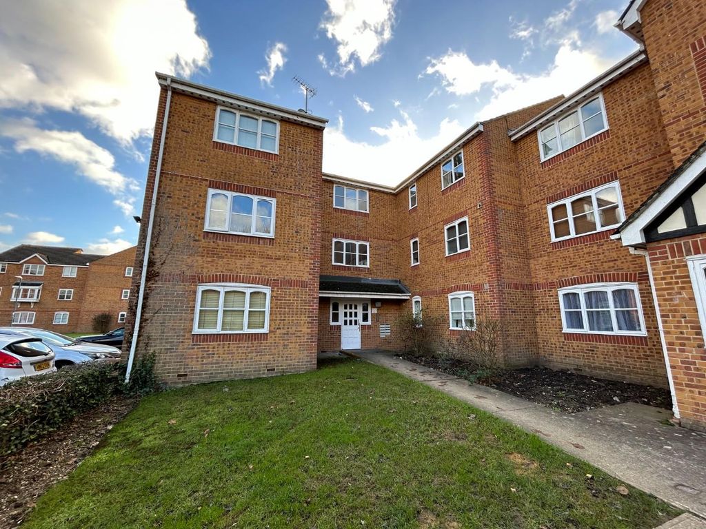 New Road Mitcham CR4  