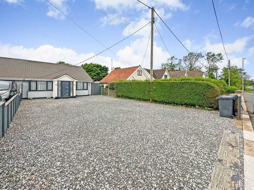 3 bed semidetached bungalow for sale in Bullockstone Road, Herne Bay