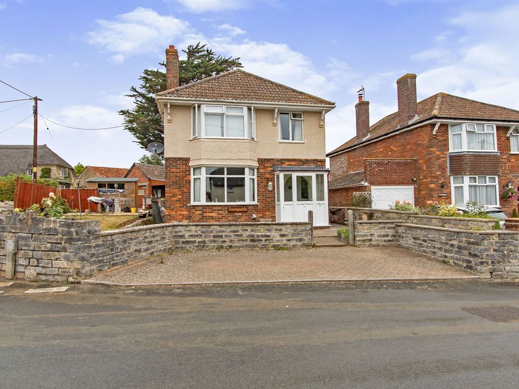 3 bed detached house for sale in Newtown, Milborne Port, Sherborne DT9