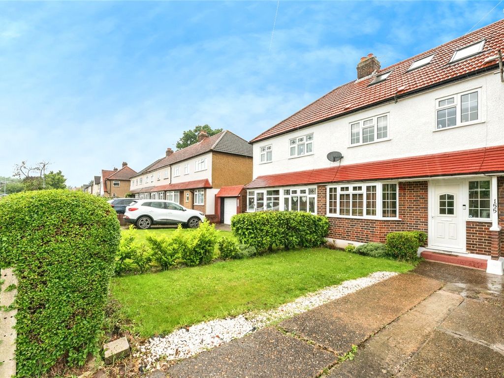 4 bed terraced house for sale in Compton Crescent, Chessington, Surrey