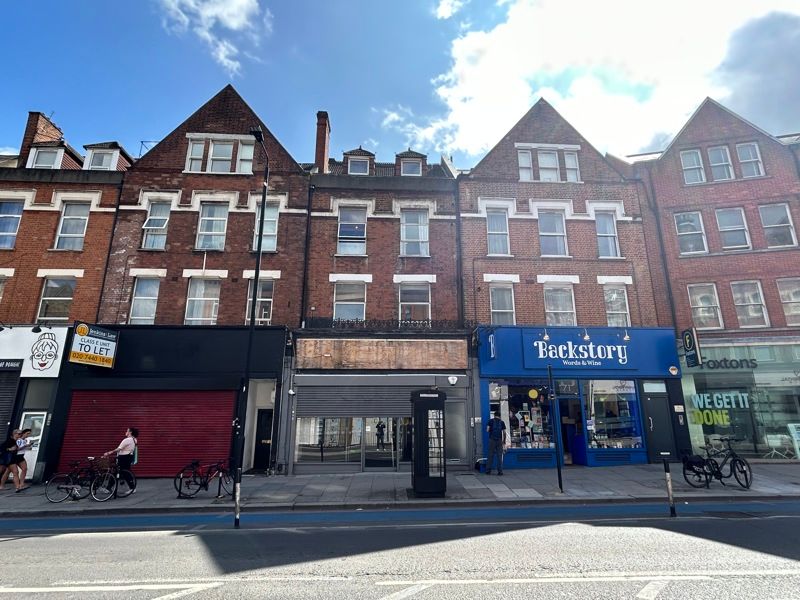 Retail premises for sale in Balham High Road, London SW12, £450,000