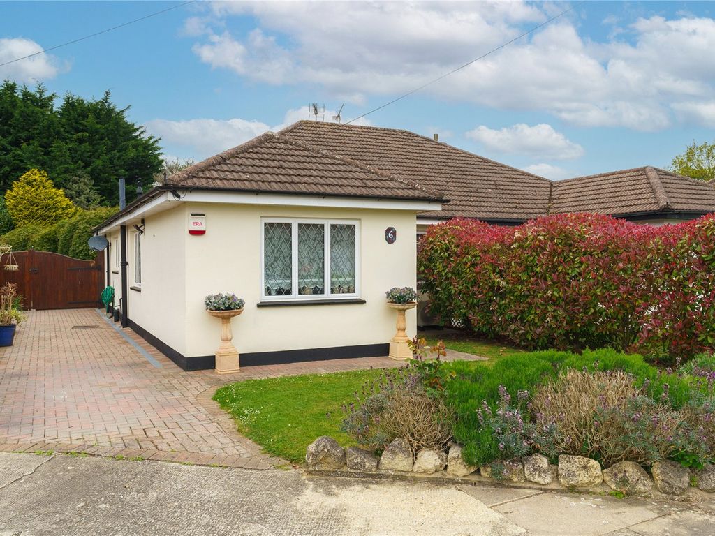 3 bed bungalow for sale in Hall Drive, Harefield, Middlesex UB9 Zoopla