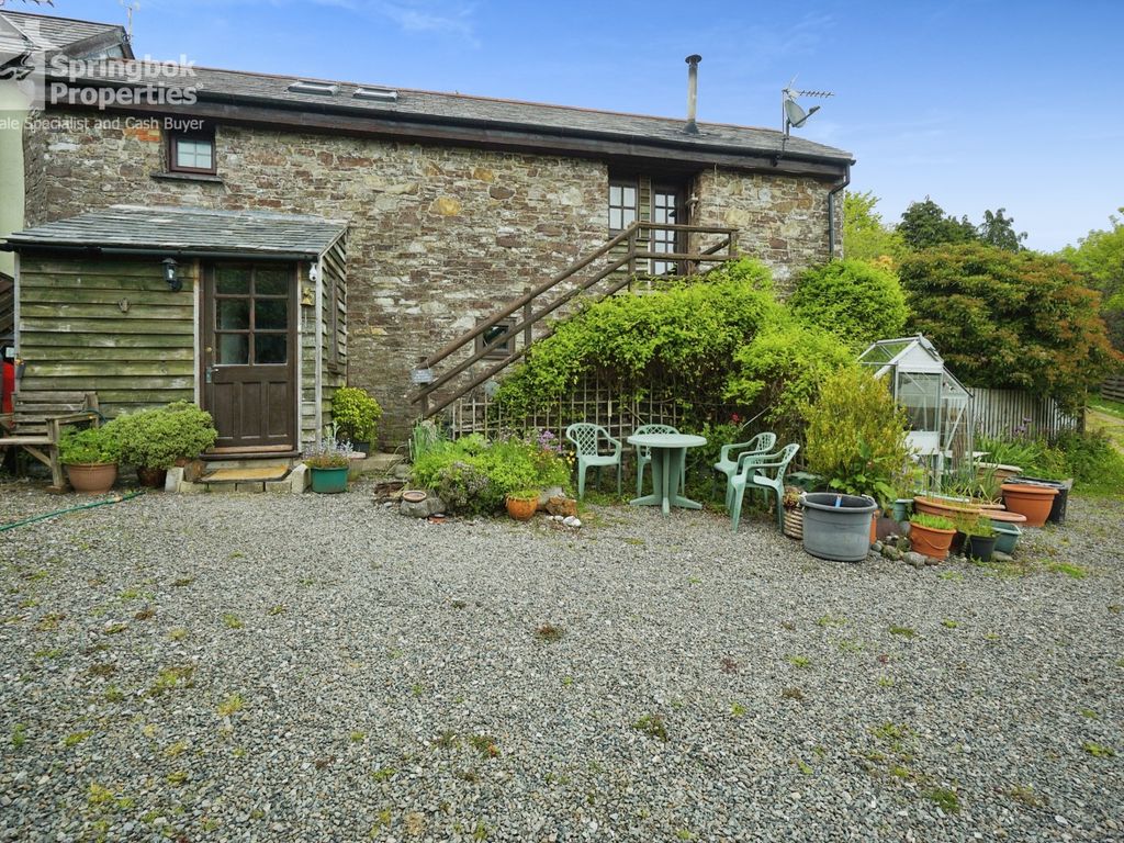 3 bed semidetached house for sale in Marshall Farm, Bideford, Devon