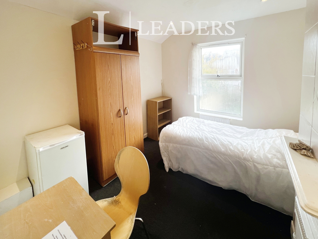 Room to rent in St. Helens Street, Ipswich IP4, £450 pcm Zoopla