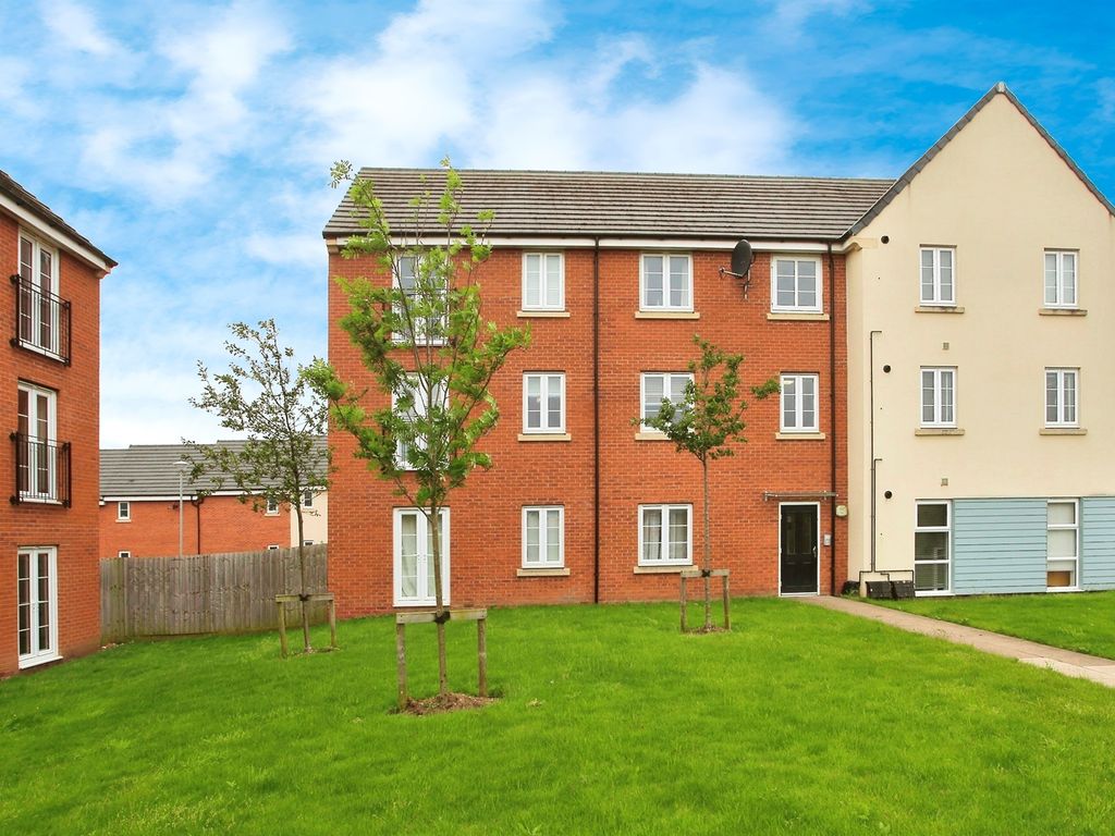 2 bed flat for sale in Constantine Drive, Stanground South