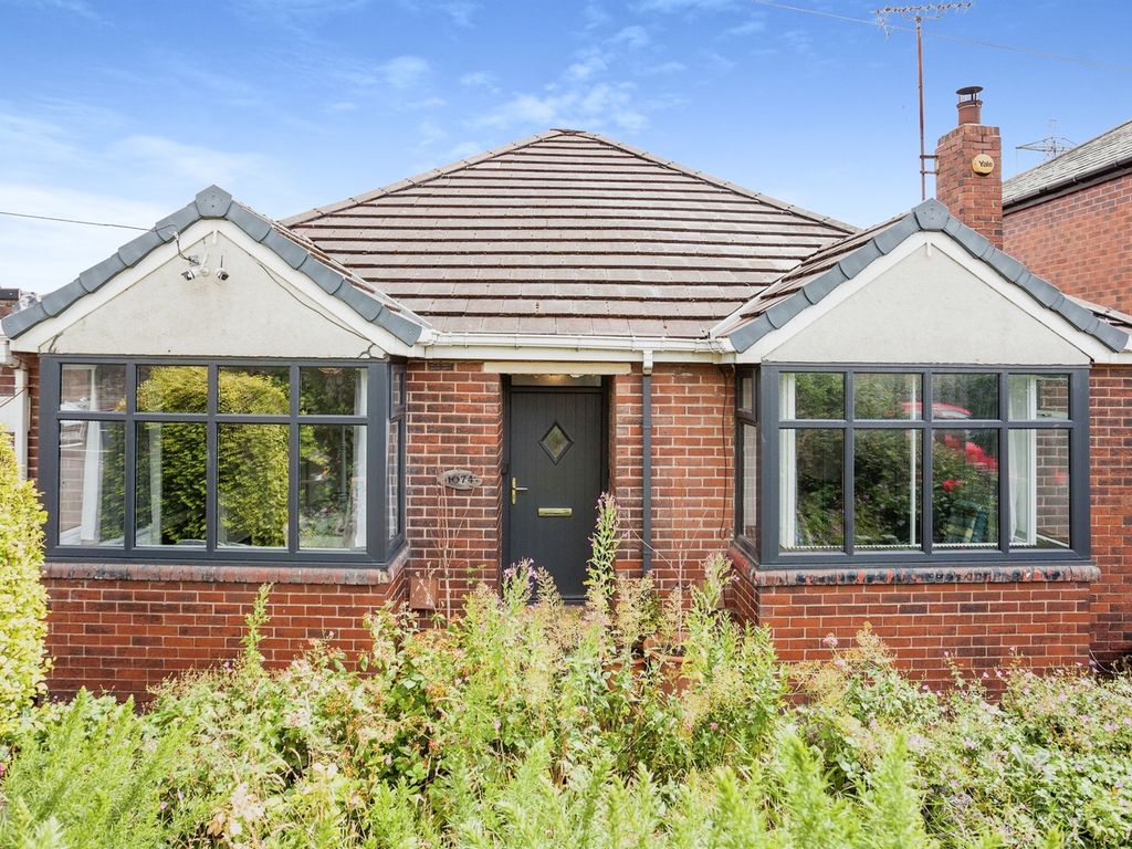 3 bed detached bungalow for sale in Leeds Road, Dewsbury WF12 Zoopla