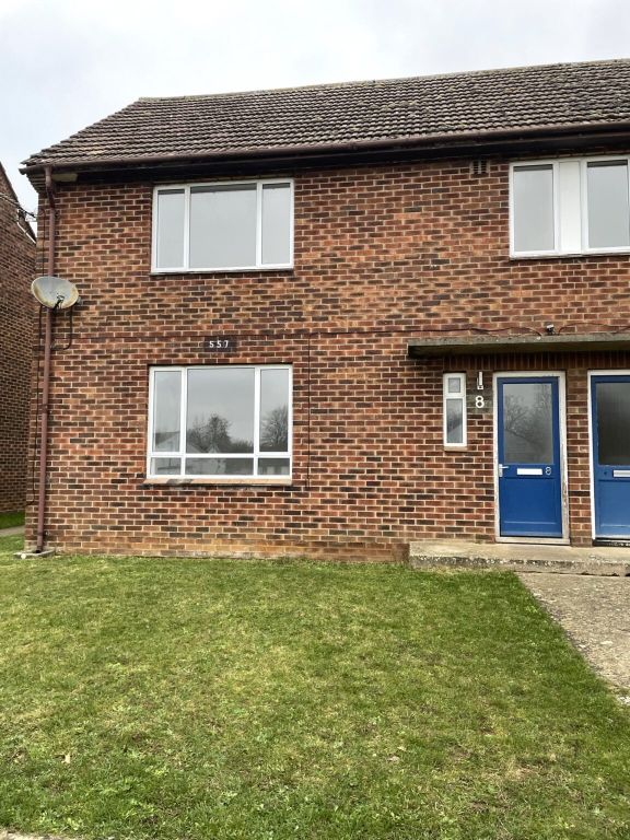 2 bed semidetached house to rent in Roper Road, Bicester, Oxfordshire