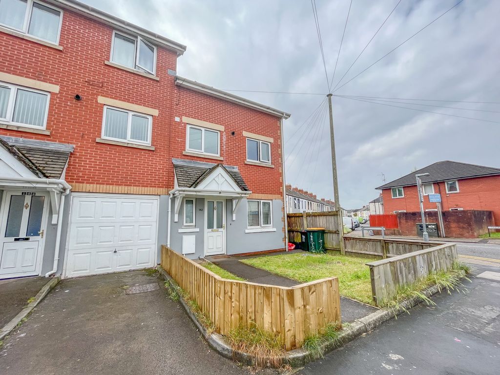 4 bed town house for sale in Cromwell Road, Newport NP19 Zoopla