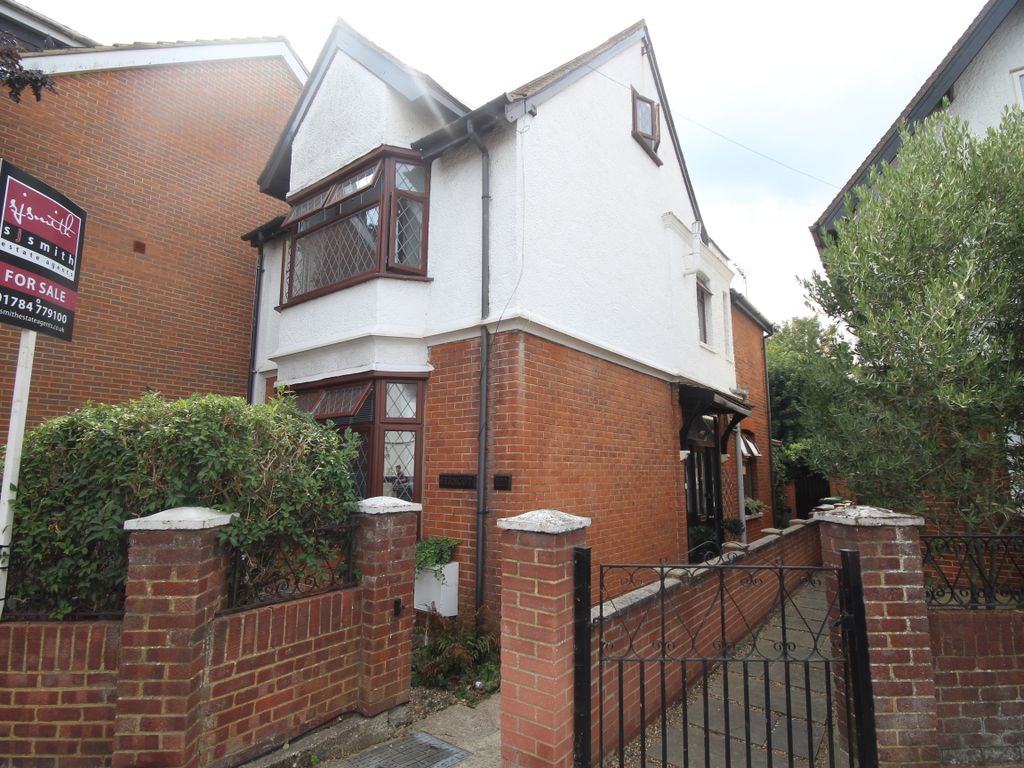 4 bed detached house for sale in Laleham Road, Staines TW18 Zoopla