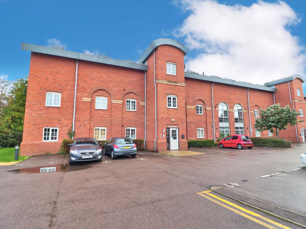 2 bed flat for sale in Caxton Court, BurtonOnTrent DE14 Zoopla