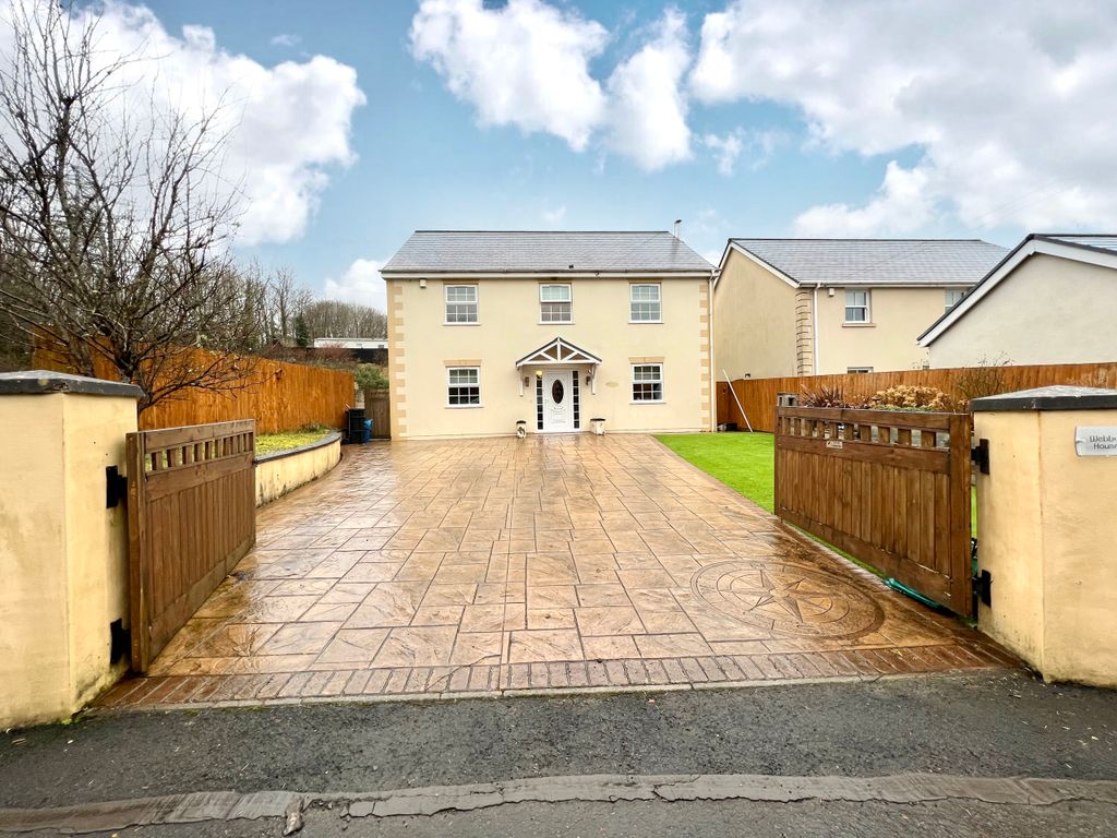 5 bed detached house for sale in ber House, Abercanaid, Merthyr Tydfil CF48, £400,000 Zoopla