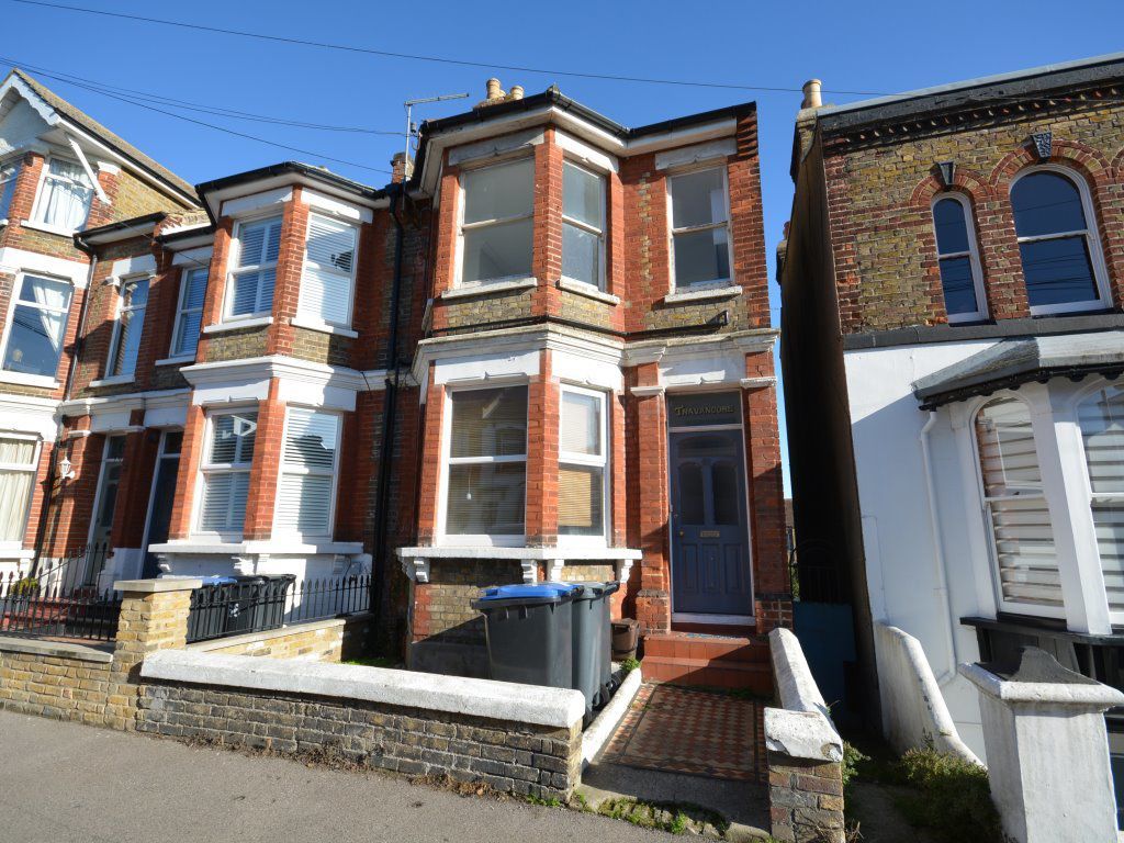 2 bed flat to rent in South Eastern Road, Ramsgate CT11, £825 pcm Zoopla