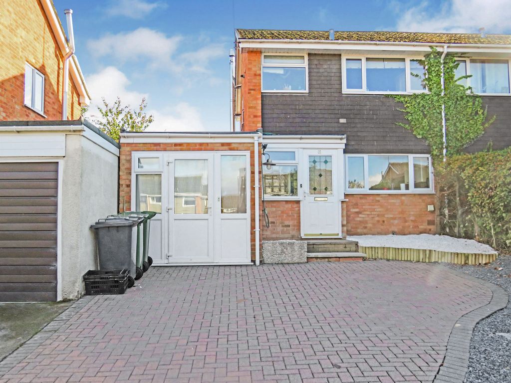 3 bed semidetached house for sale in Cherry Tree Walk, StourportOn