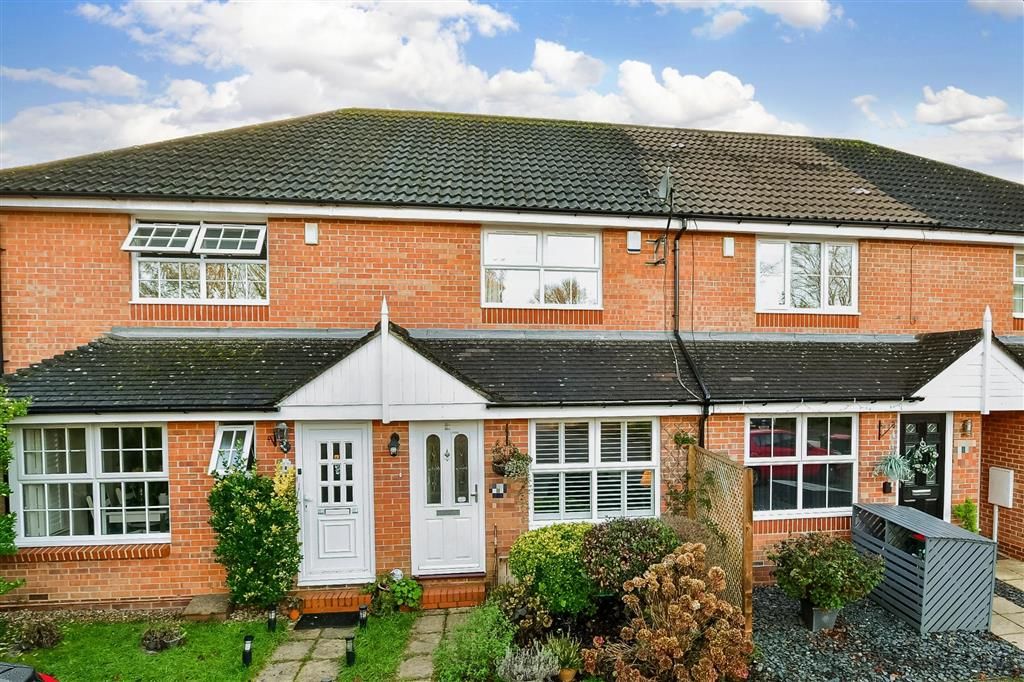 2 bed terraced house for sale in Goffs Park Road, Southgate, Crawley