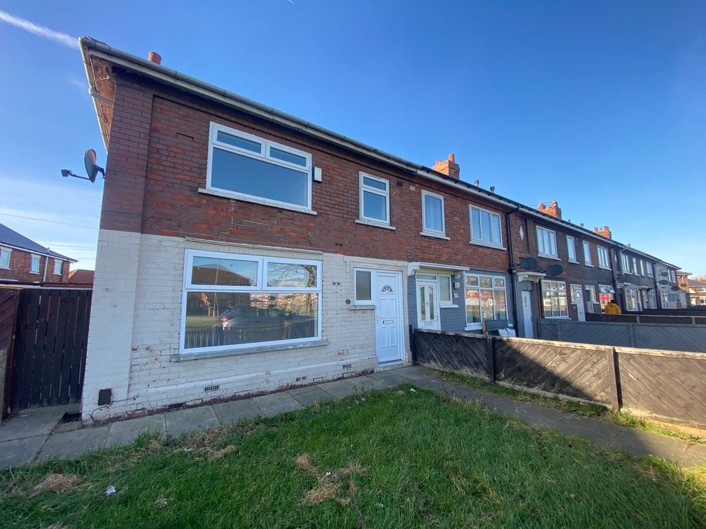 3 bed end terrace house to rent in Cranfield Avenue, Middlesbrough TS3