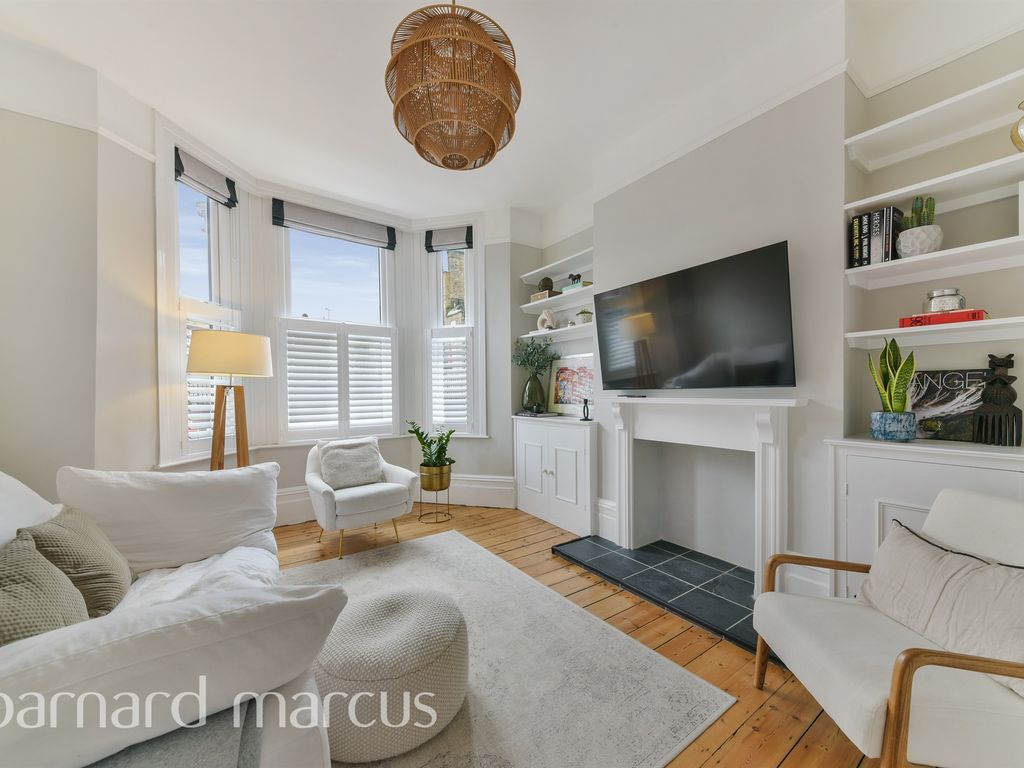 3 bed flat for sale in Dorothy Road, London SW11, £995,000 Zoopla