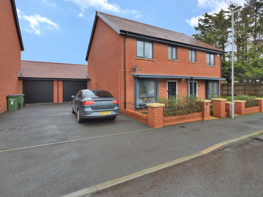 3 bed semidetached house for sale in Risborough Lines, Folkestone CT20