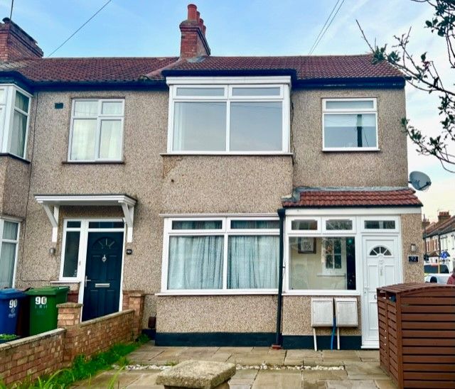 1 bed flat to rent in Grant Road, Wealdstone, Harrow HA3 Zoopla