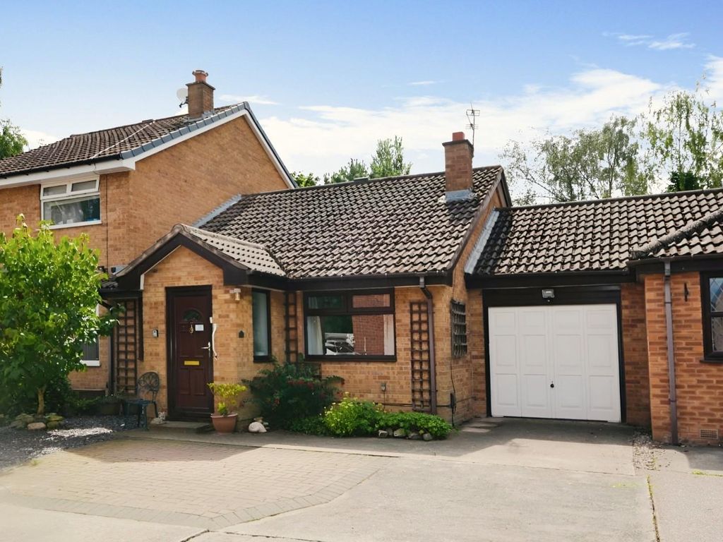 2 bed bungalow for sale in Shanklin Close, Great Sankey, Warrington WA5
