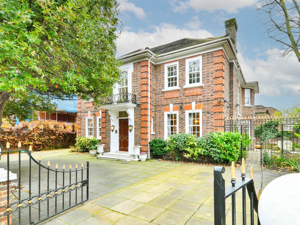 7 bed detached house for sale in Acacia Road, London NW8, London,, £