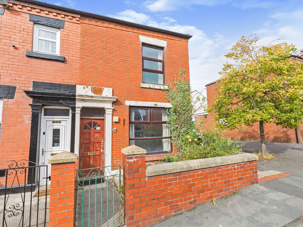 3 bed end terrace house for sale in Lyons Lane, Chorley, Lancashire PR6