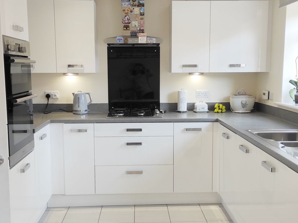 3 bed semidetached house for sale in Sylvan Avenue, KirkbyInAshfield