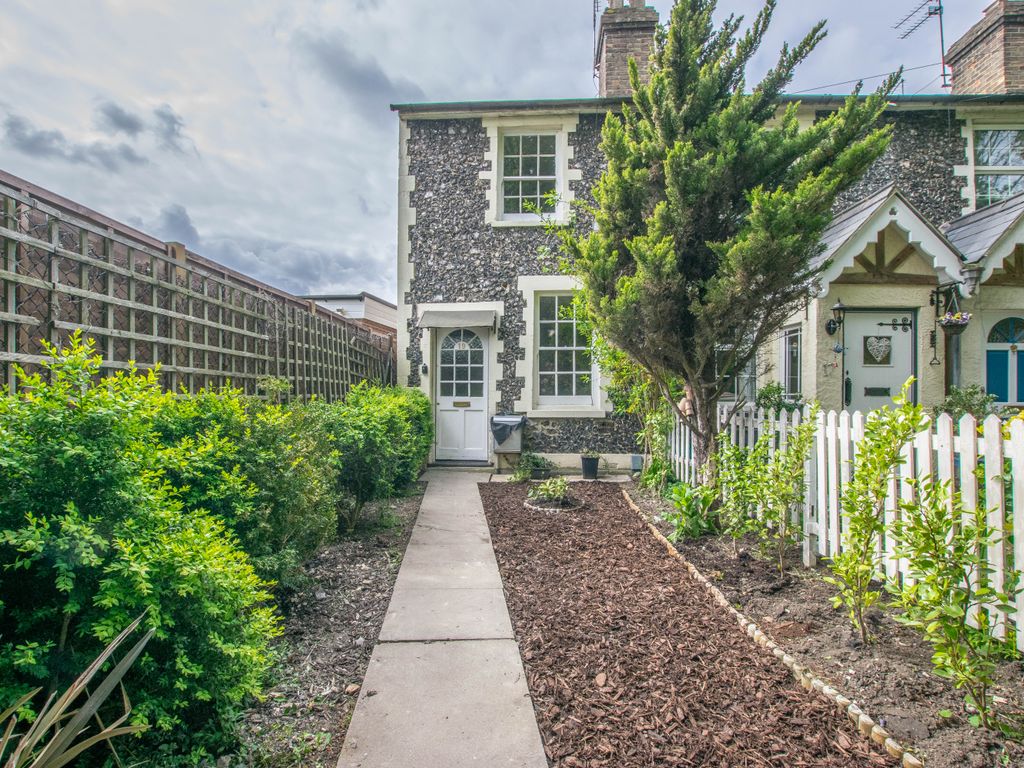 2 bed end terrace house to rent in Burford Place, Hoddesdon EN11 Zoopla