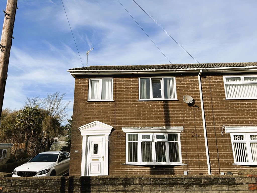 3 bed semidetached house for sale in Freeman Street, Brynhyfryd