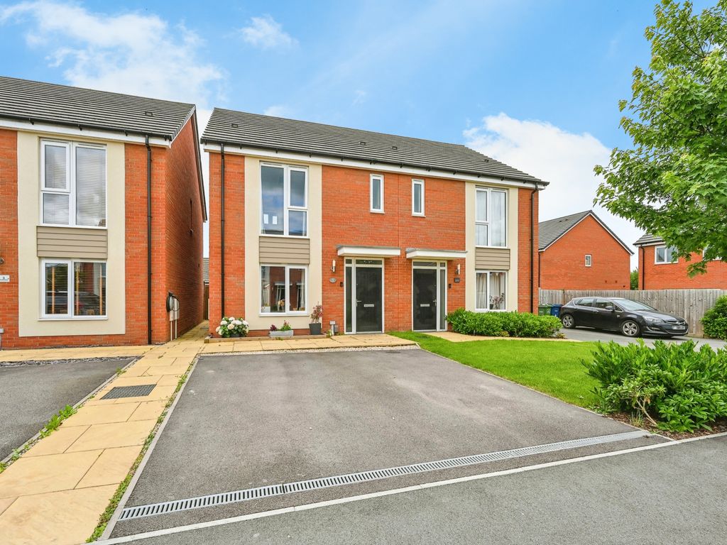 3 bed terraced house for sale in Tosney Place, Stafford, Staffordshire
