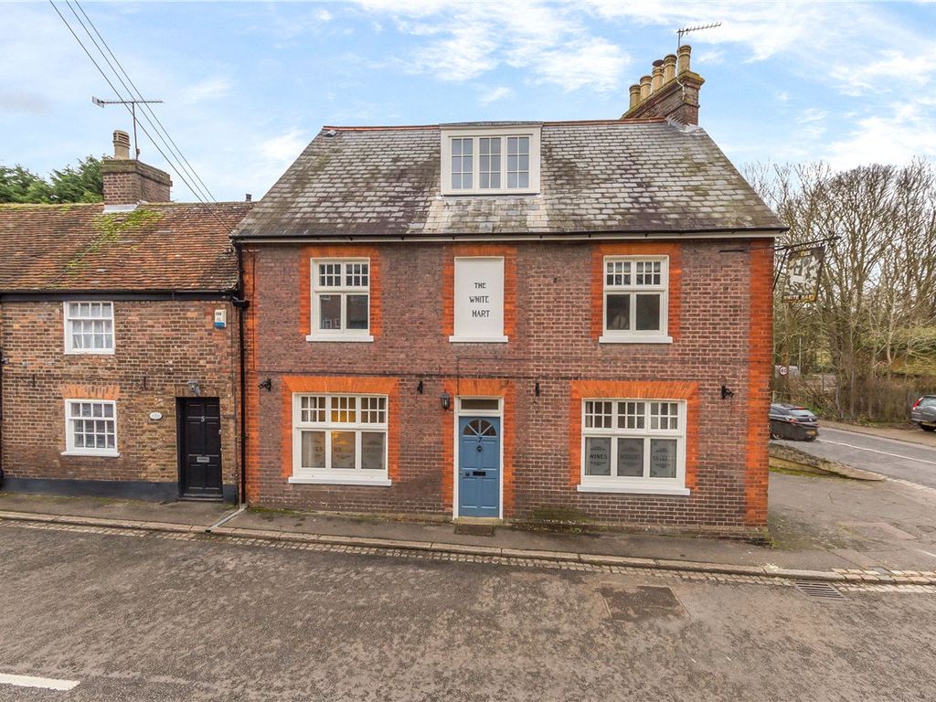 4 bed semidetached house for sale in High Street, Markyate, St. Albans