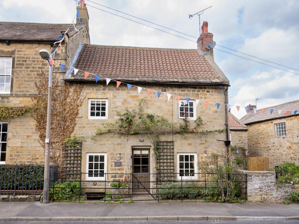 2 bed semidetached house for sale in Church Street, Kirkby Malzeard