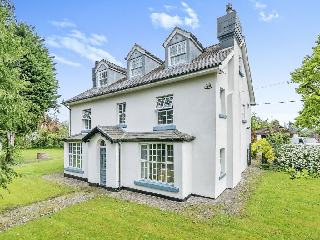5 bed detached house for sale in Higher Road, Widnes, Cheshire WA8 Zoopla