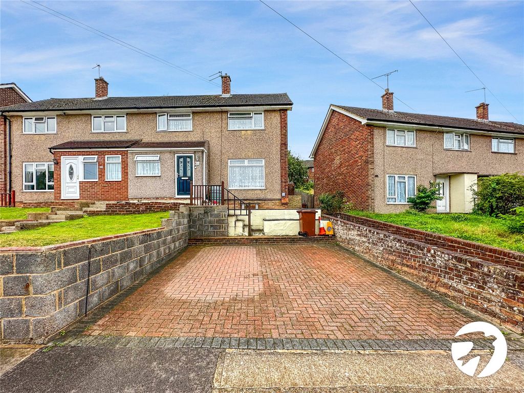 3 bed semidetached house for sale in Bligh Way, Strood, Kent ME2, £