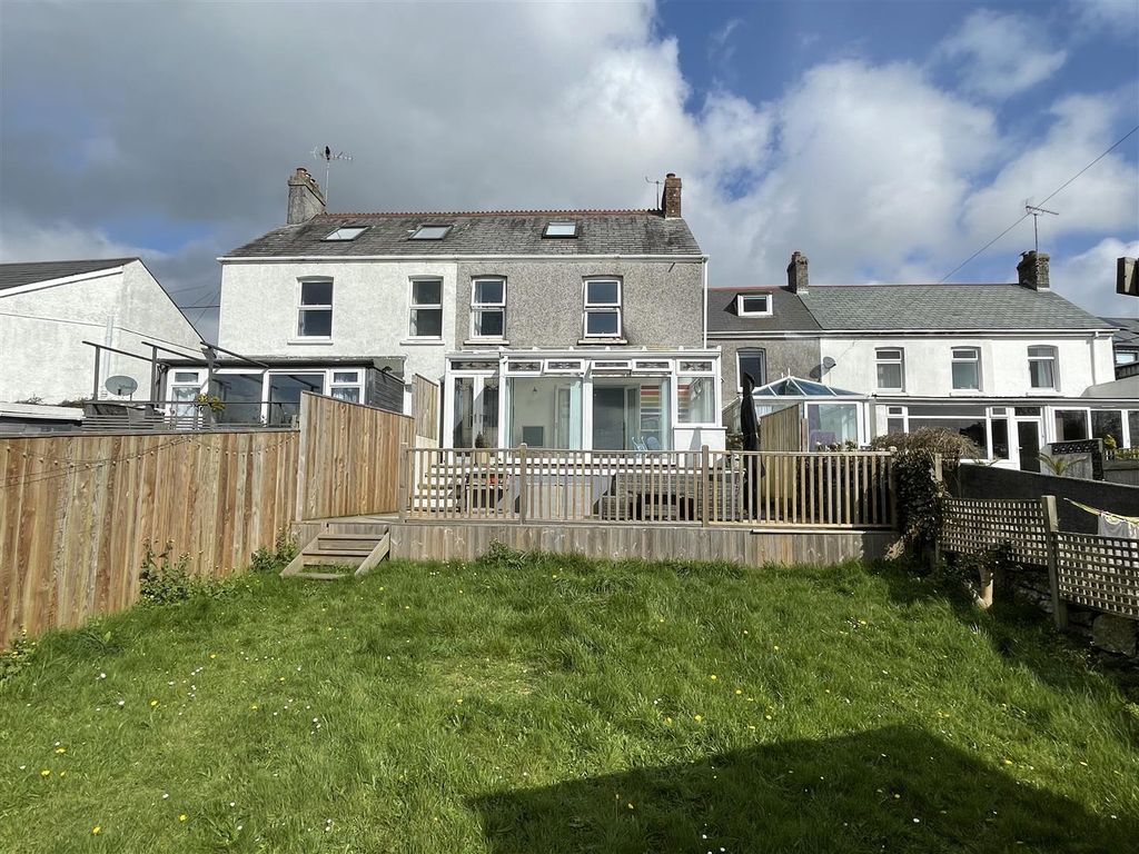 4 bed property for sale in Treverbyn Road, St. Austell PL25 Zoopla