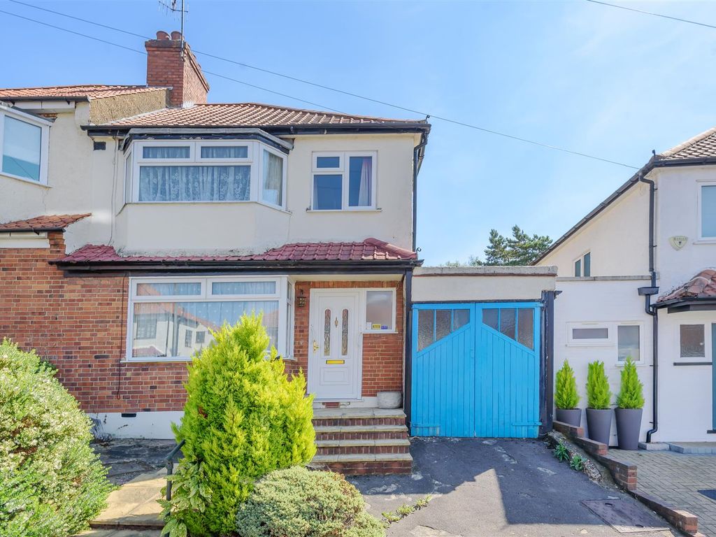 3 bed semidetached house for sale in The Greenway, Epsom KT18 Zoopla